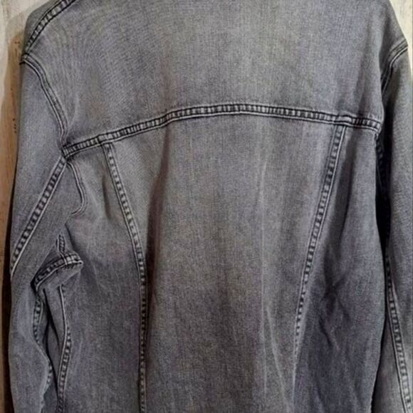 Frame L'Homme  Denim Jean  Jacket in Grayson sold out online NWT GIFTABLE - Picture 6 of 9